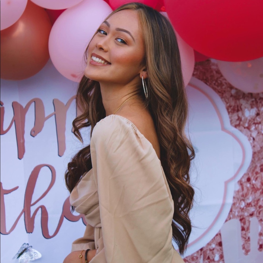 Meet your Posher, Gabriella